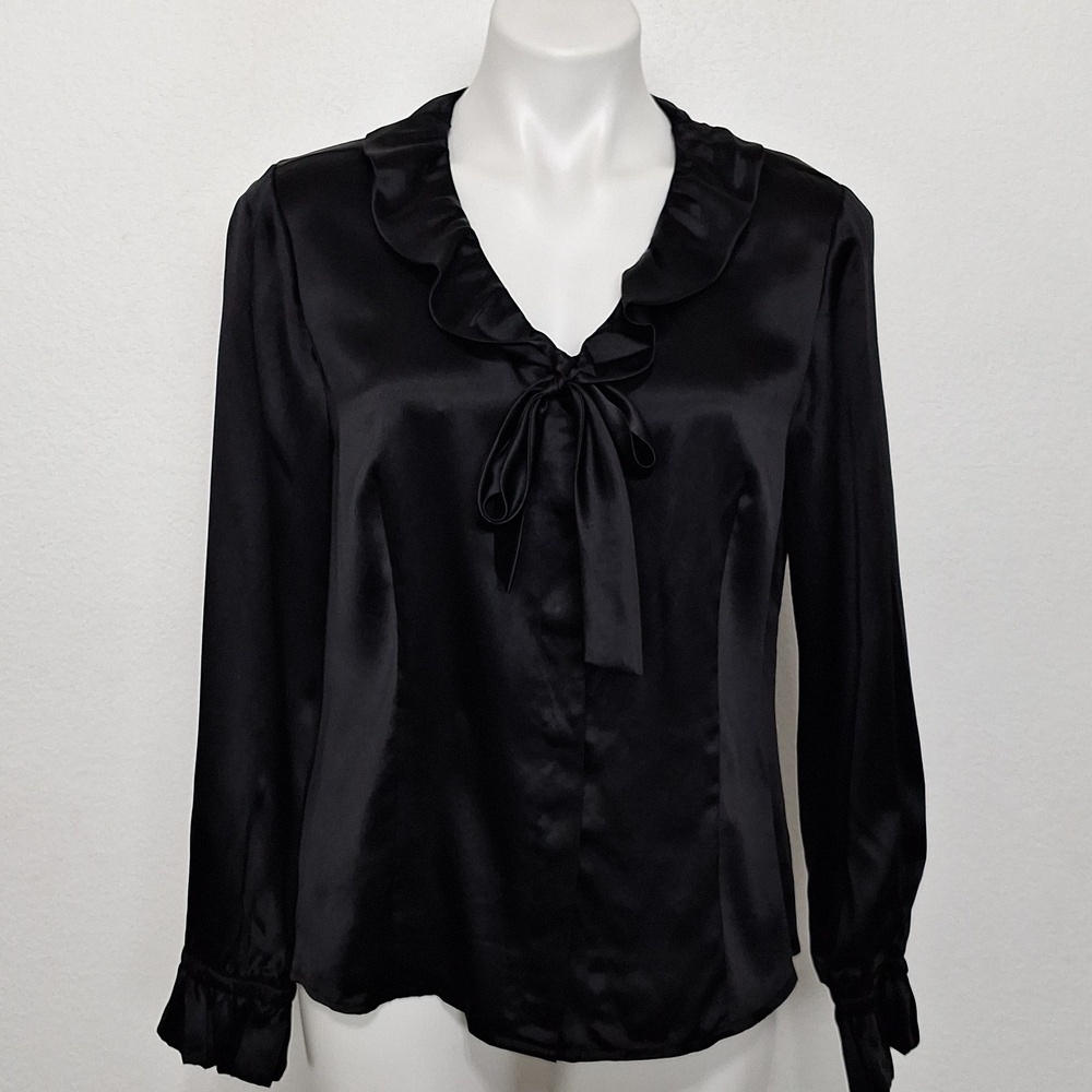 Alfani Black V-Neck Quiet Luxury Business Casual Satin Ruffle Blouse Size 12P